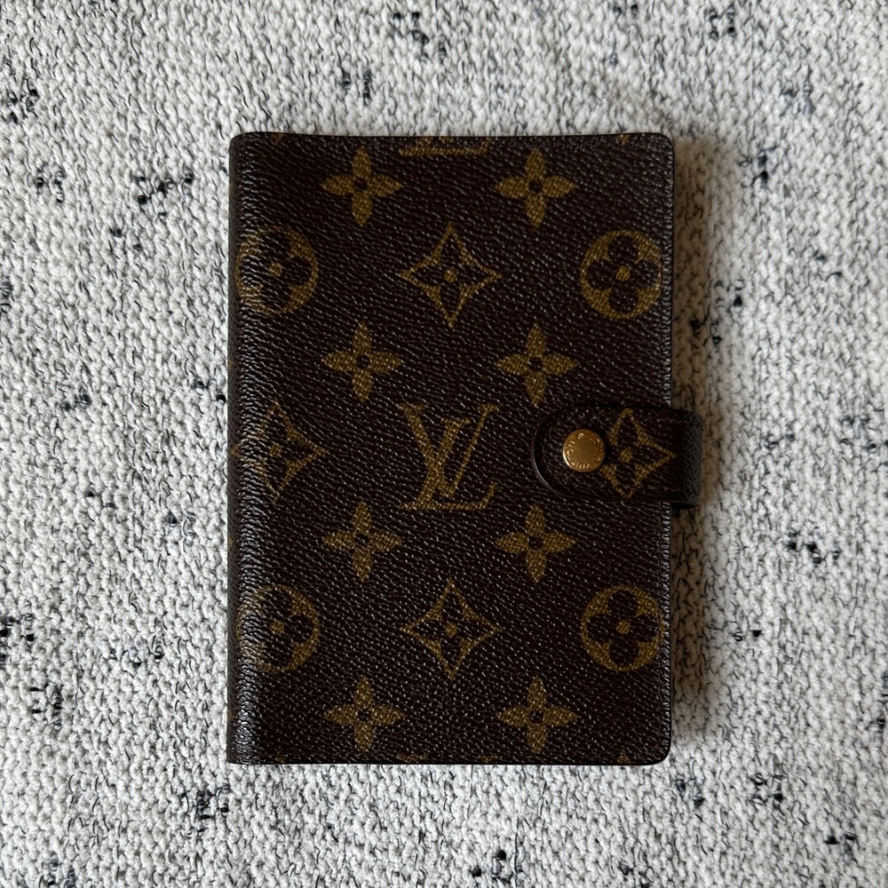 Louis Vuitton • Brown Monogram Canvas PM Agenda